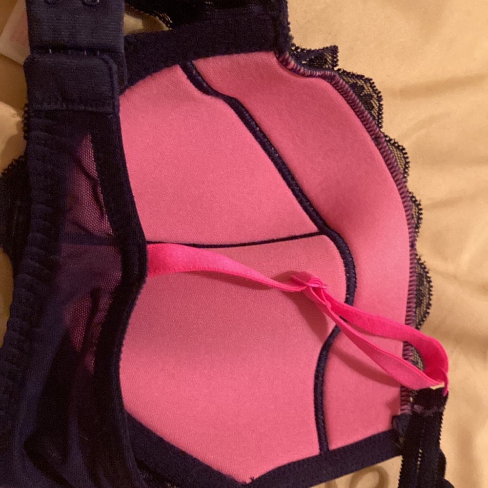 Bra - Picture 2 of 4